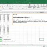 W Excelu formuła ODCH.STANDARDOWE oblicza odchylenie standardowe dla danych z kolumny C.