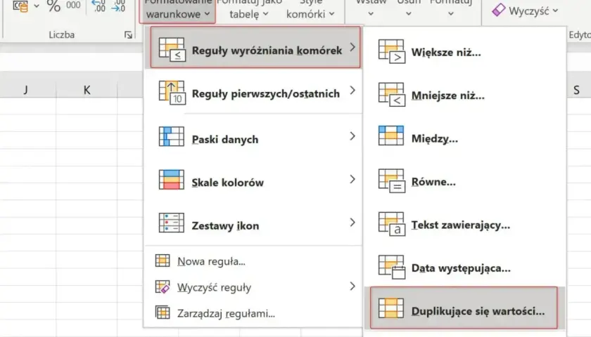 Wybieranie opcji "Duplikujące się wartości" w Excelu, aby usunąć duplikaty.