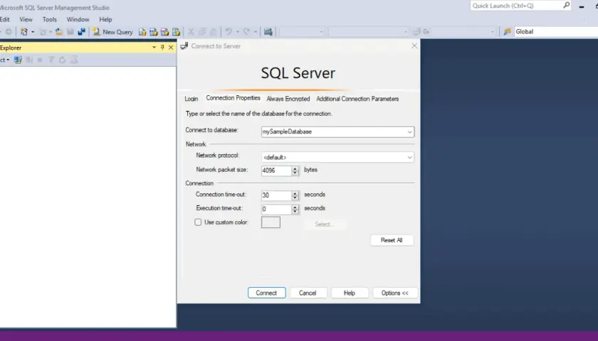 Okno dialogowe "Połącz z serwerem" w SQL Server Management Studio, gdzie ustawiasz parametry połączenia z bazą danych.